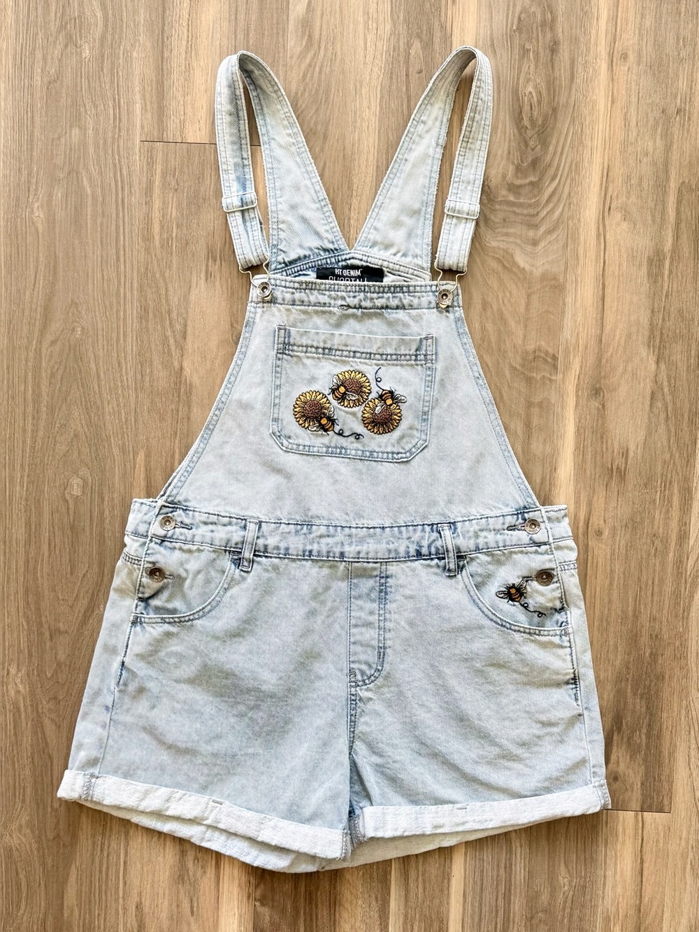 Hot Topic Denim Light Wash Shortall with Embroidered Sunflowers and Bees Size L